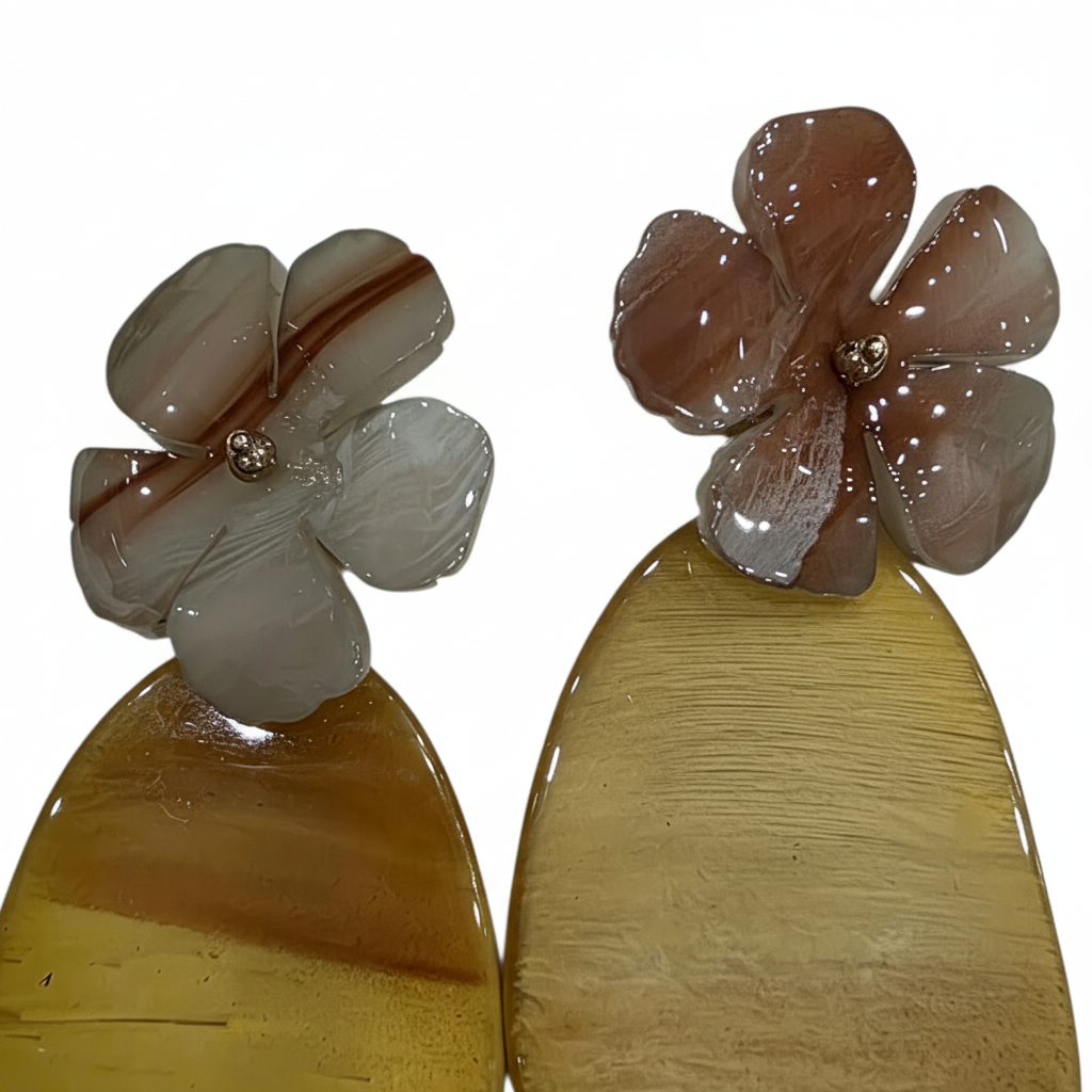 Pendientes Sole con flor acrílica - Detalle