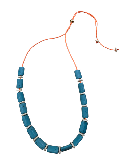 Collar Turquesas Hueso Cordón Naranja
