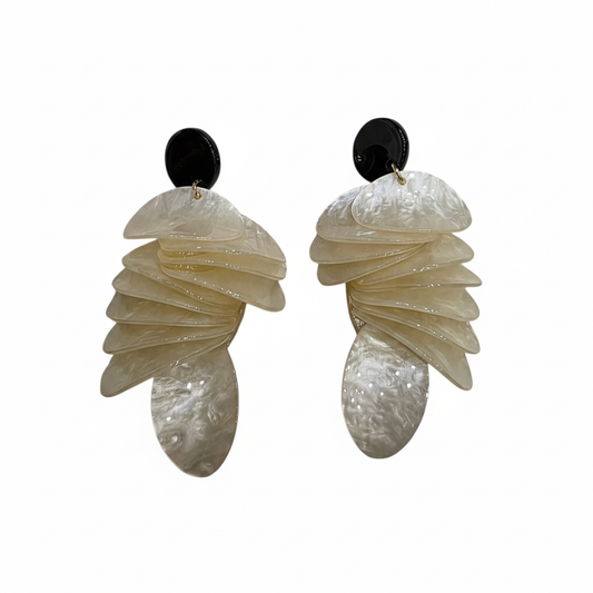Pendientes Petalo con pétalos acrílicos - Vista frontal