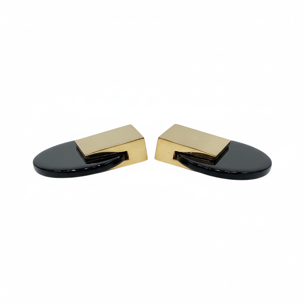 Pendientes Mia con esmalte negro - Vista lateral